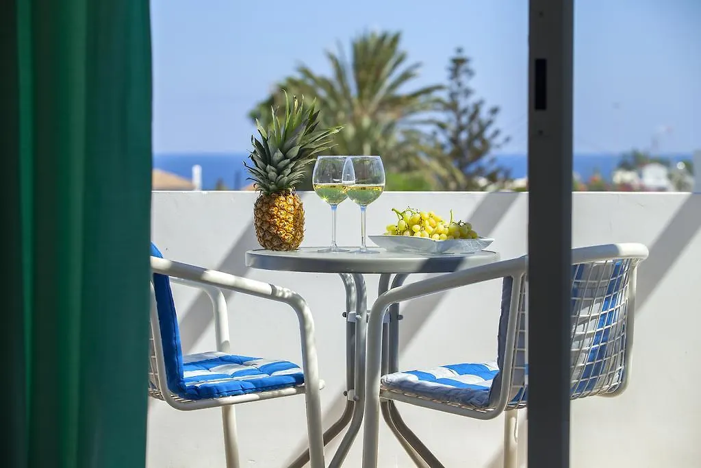 Protaras Holiday Suite Annie 0*,